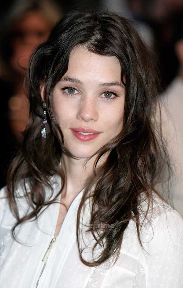 阿斯特丽德·伯格斯·弗瑞斯贝/Astrid Berges-Frisbey-3-24